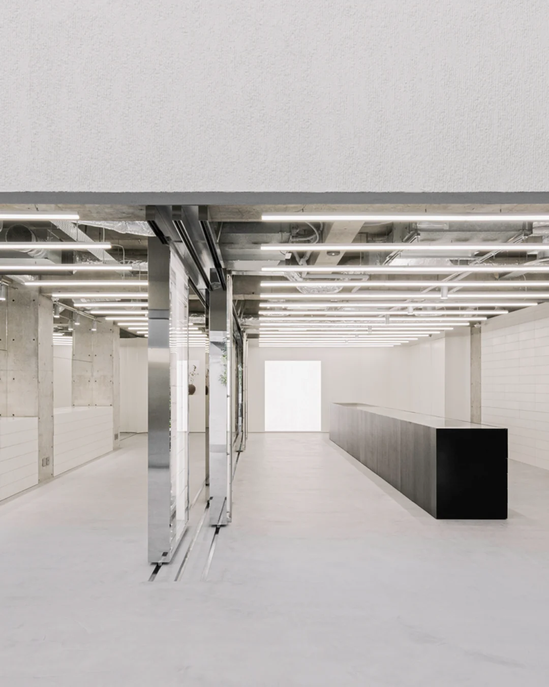 Ice Blue Ring - Stores - Aoyama Flagship Store (Launch)