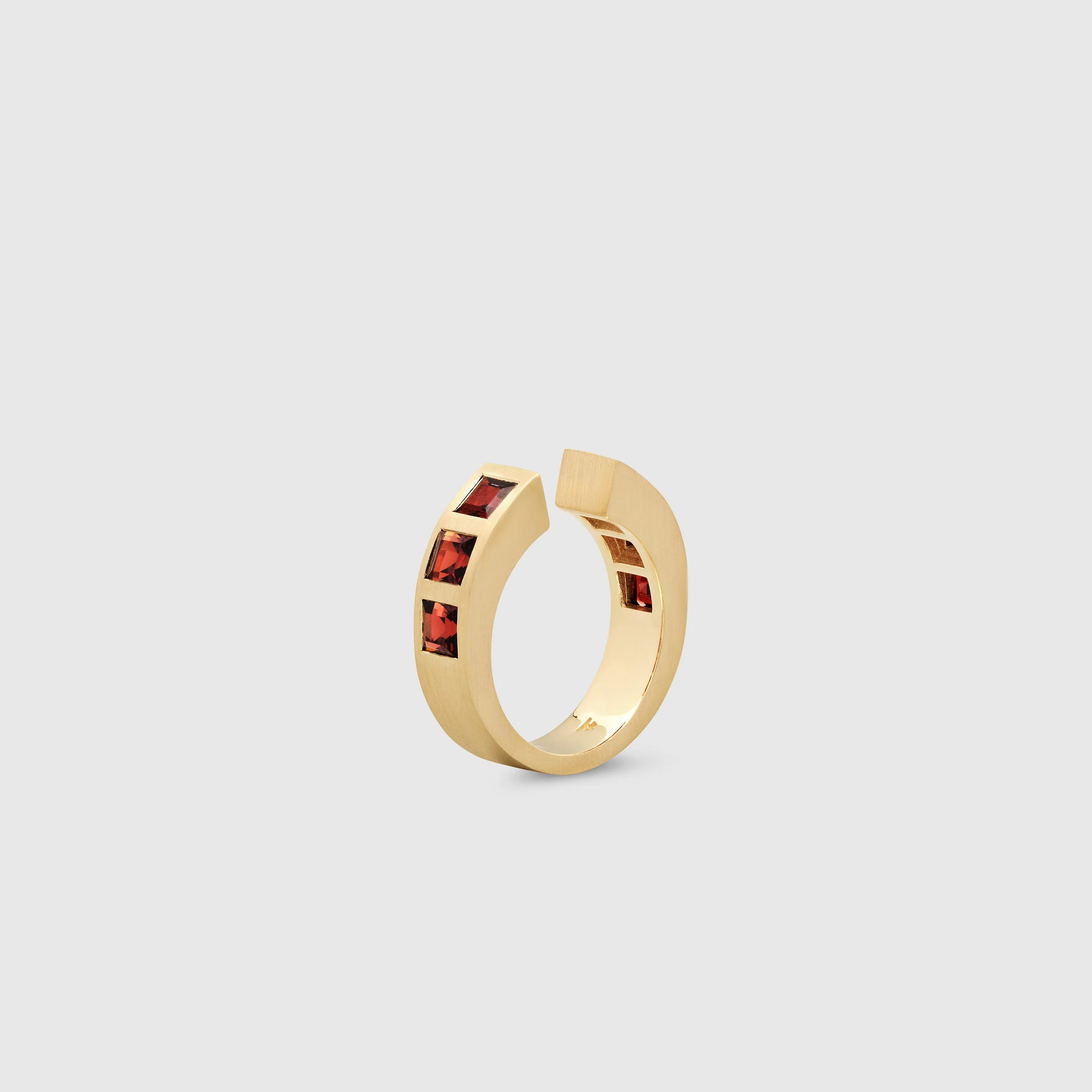 Gate Ring Gold Red Garnet