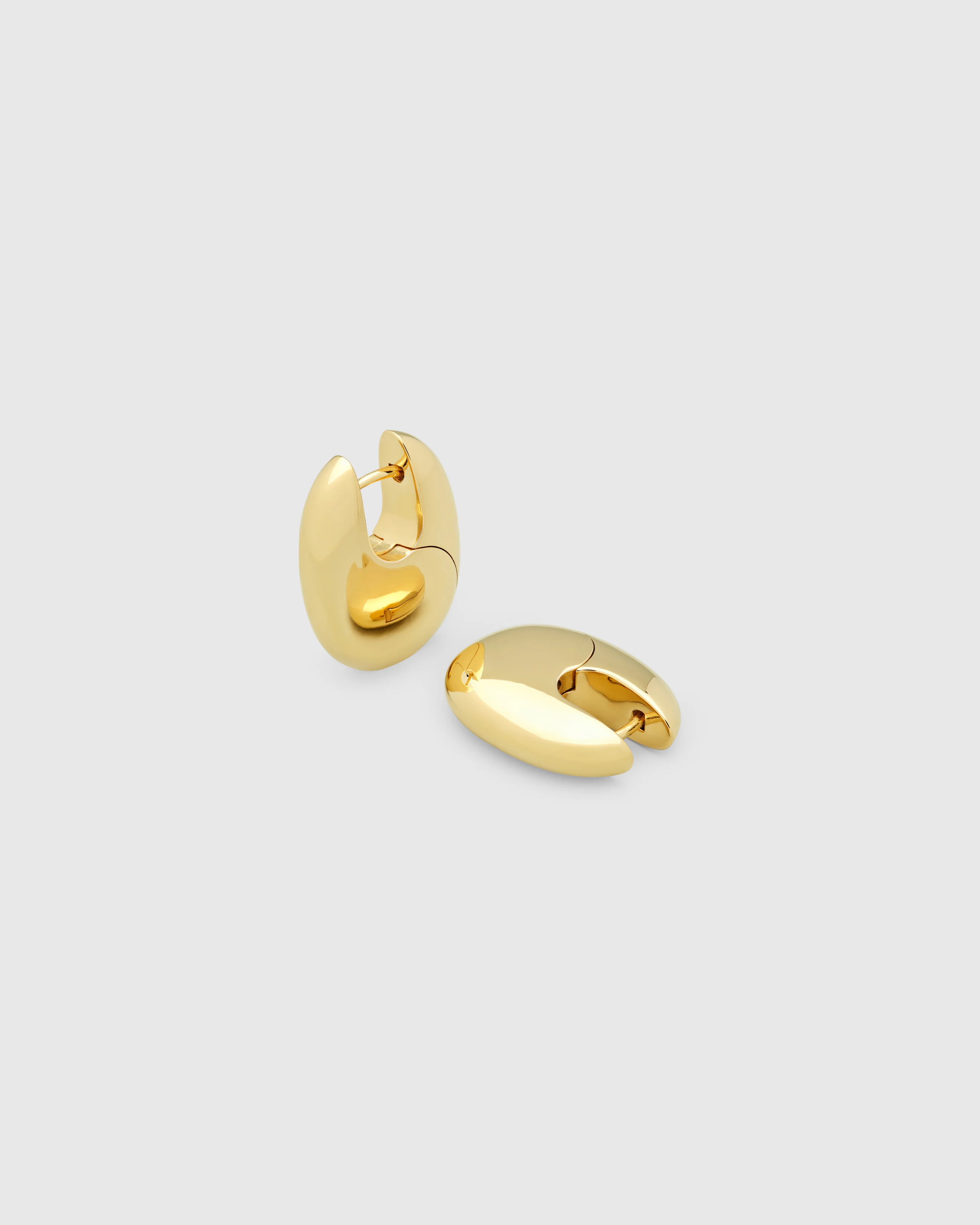 Pebble Hoops Gold Medium