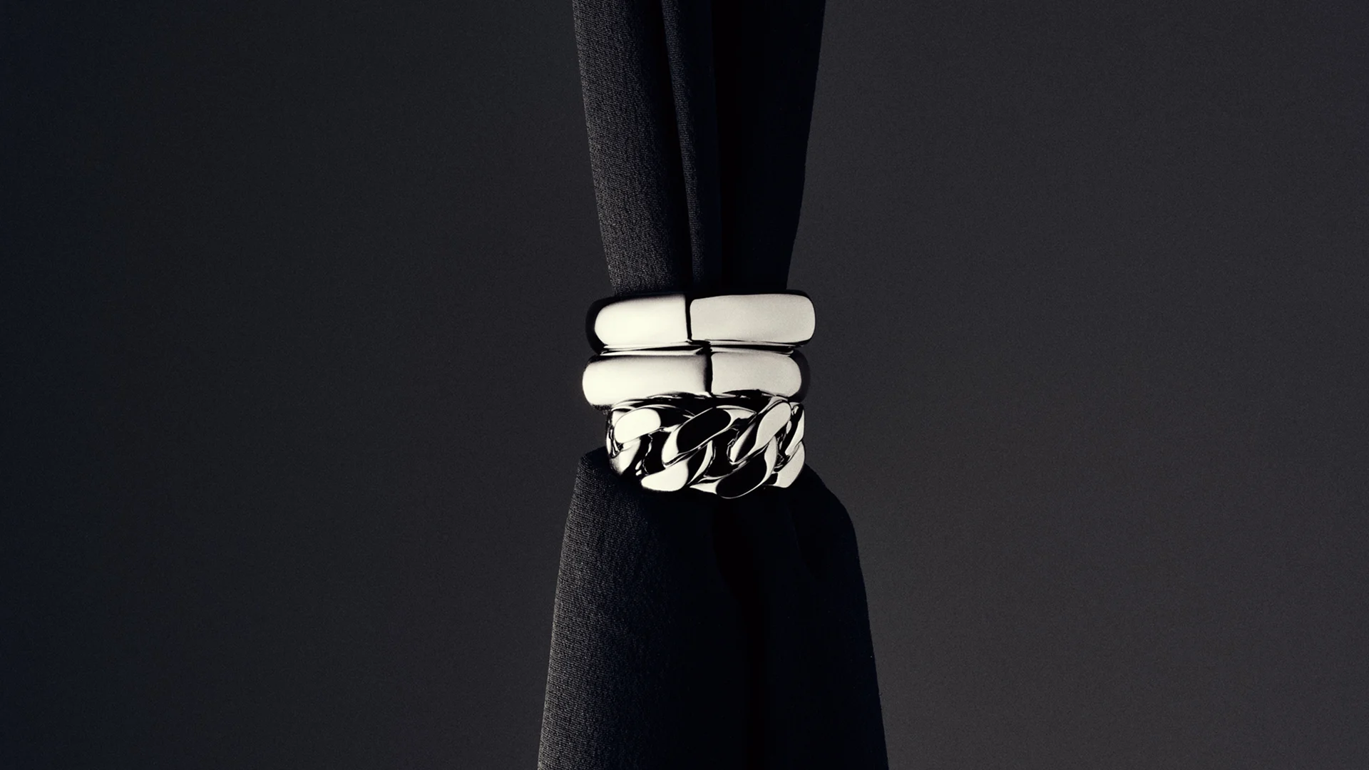 Holiday campaign - Gift guide - Image split #2 - Image 2