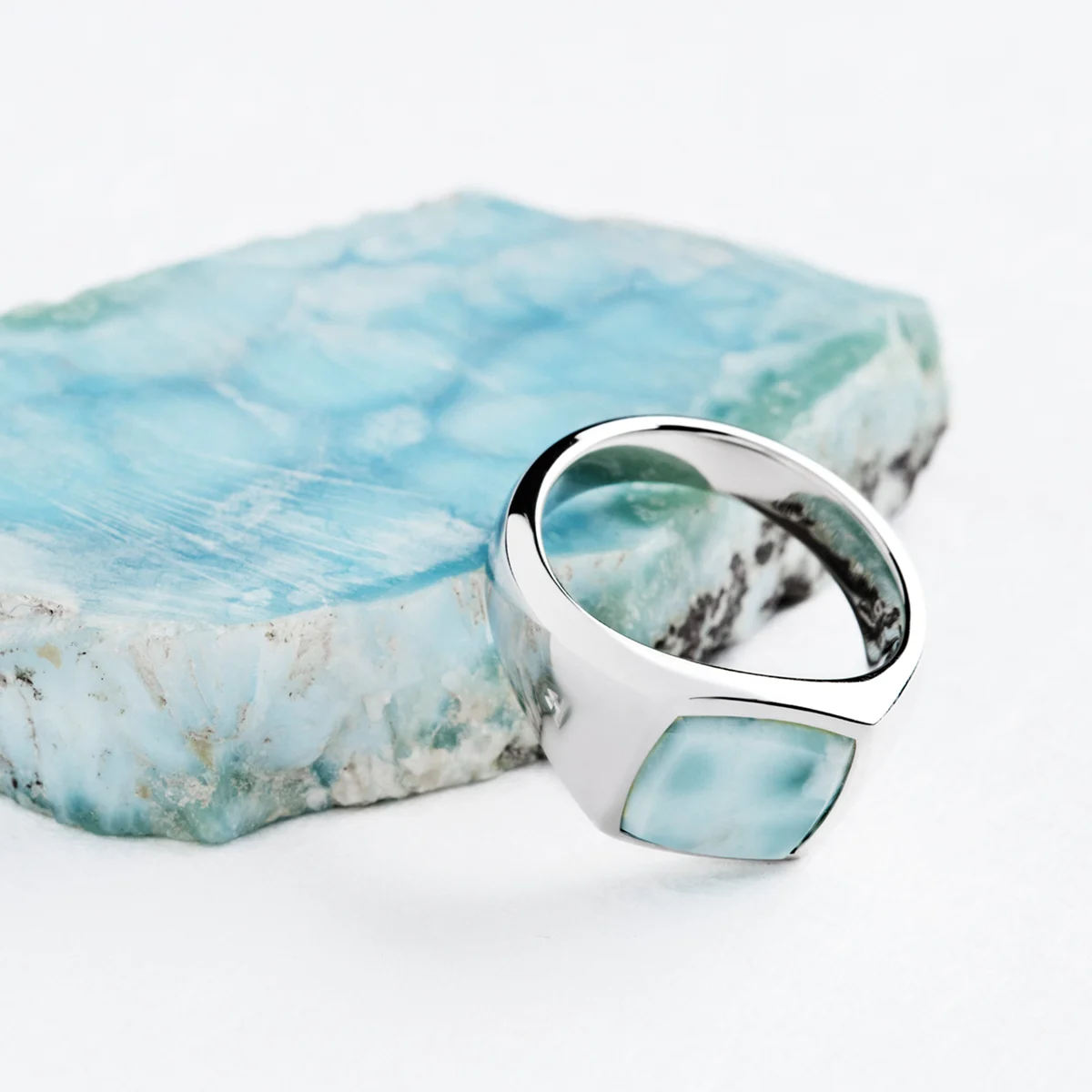 MENY - Ice Blue Rings (mobil)