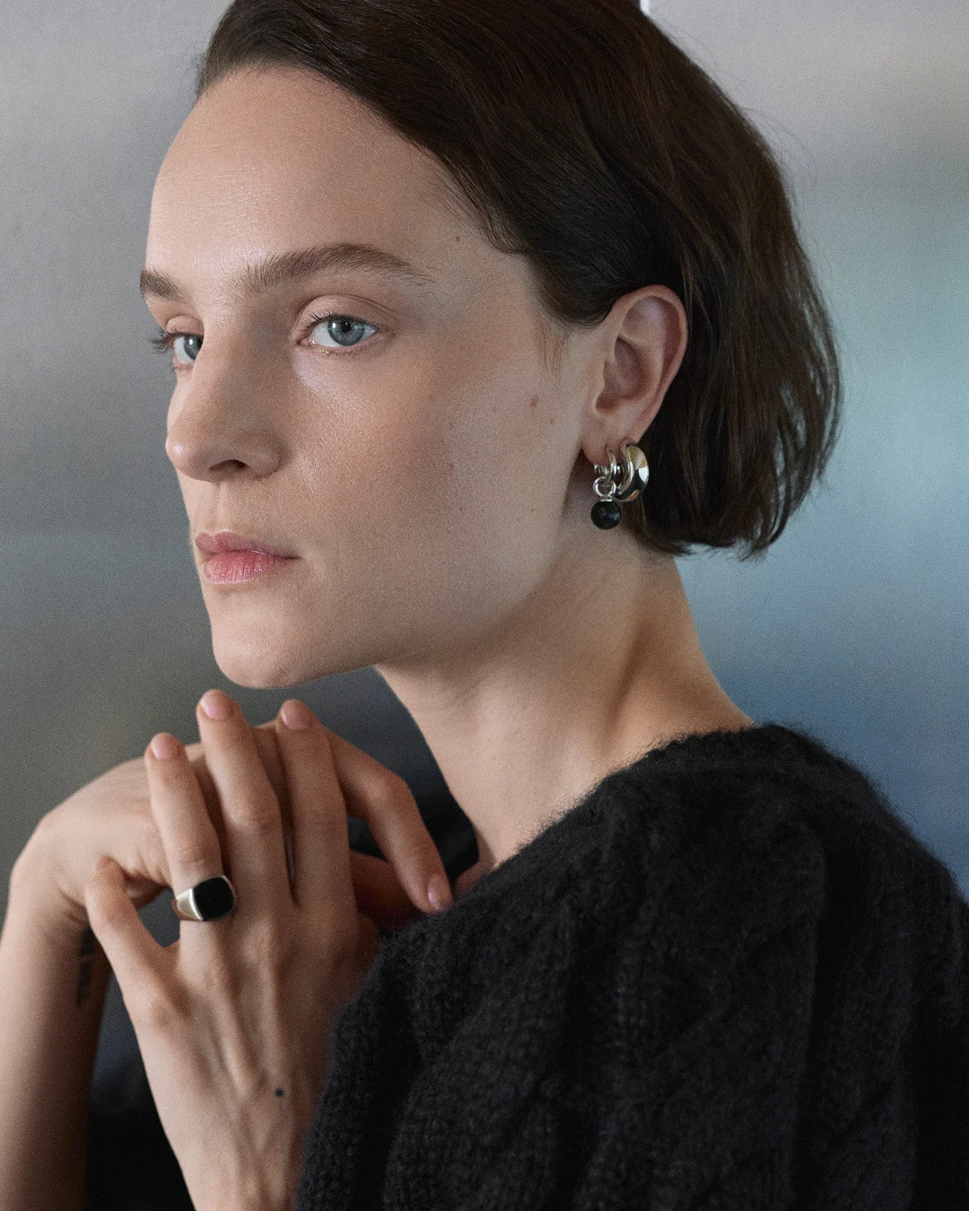 Frontpage - Always on #1 - Image split #1 (Ear hoops)