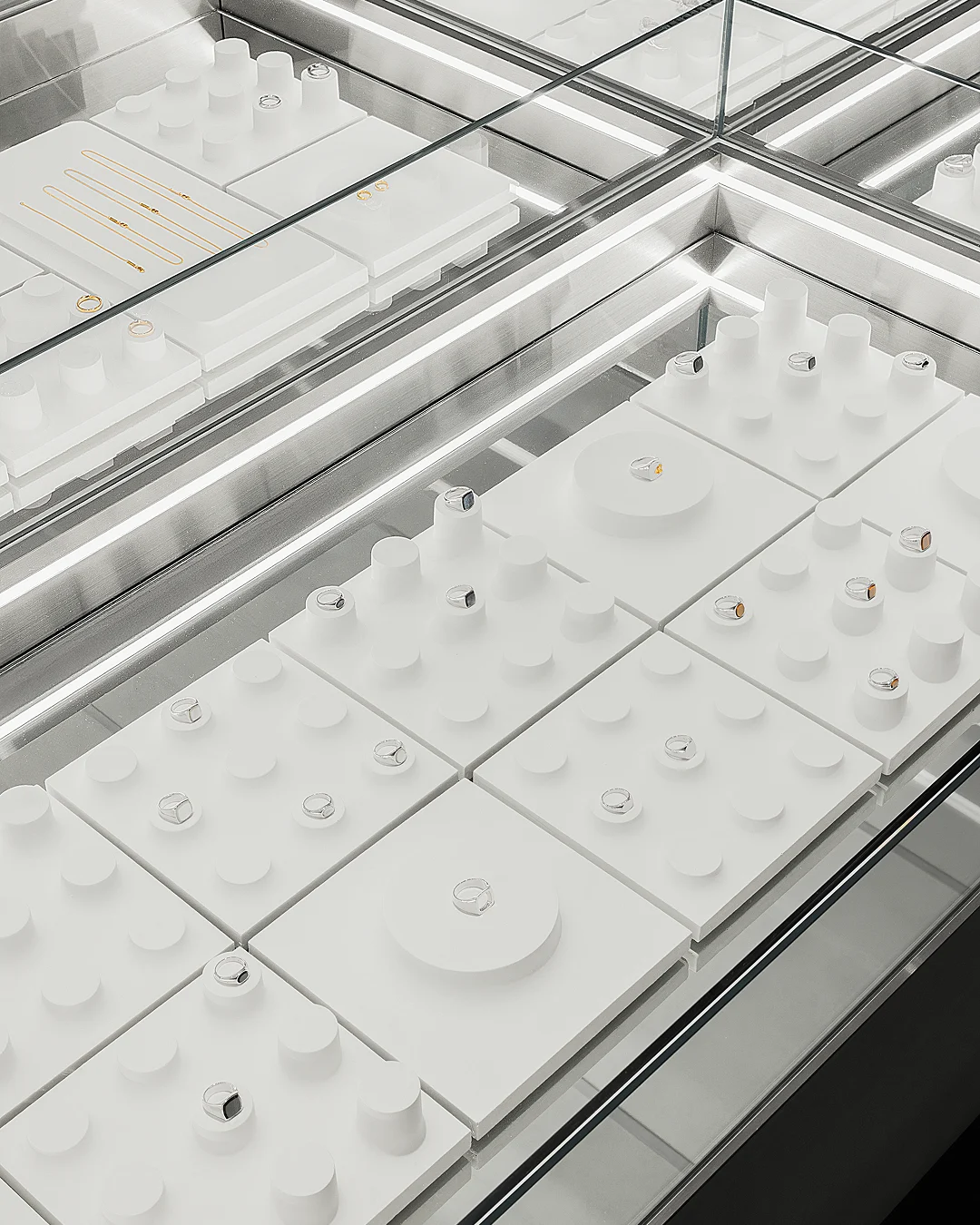 TW-ShibuyaStorePage-04