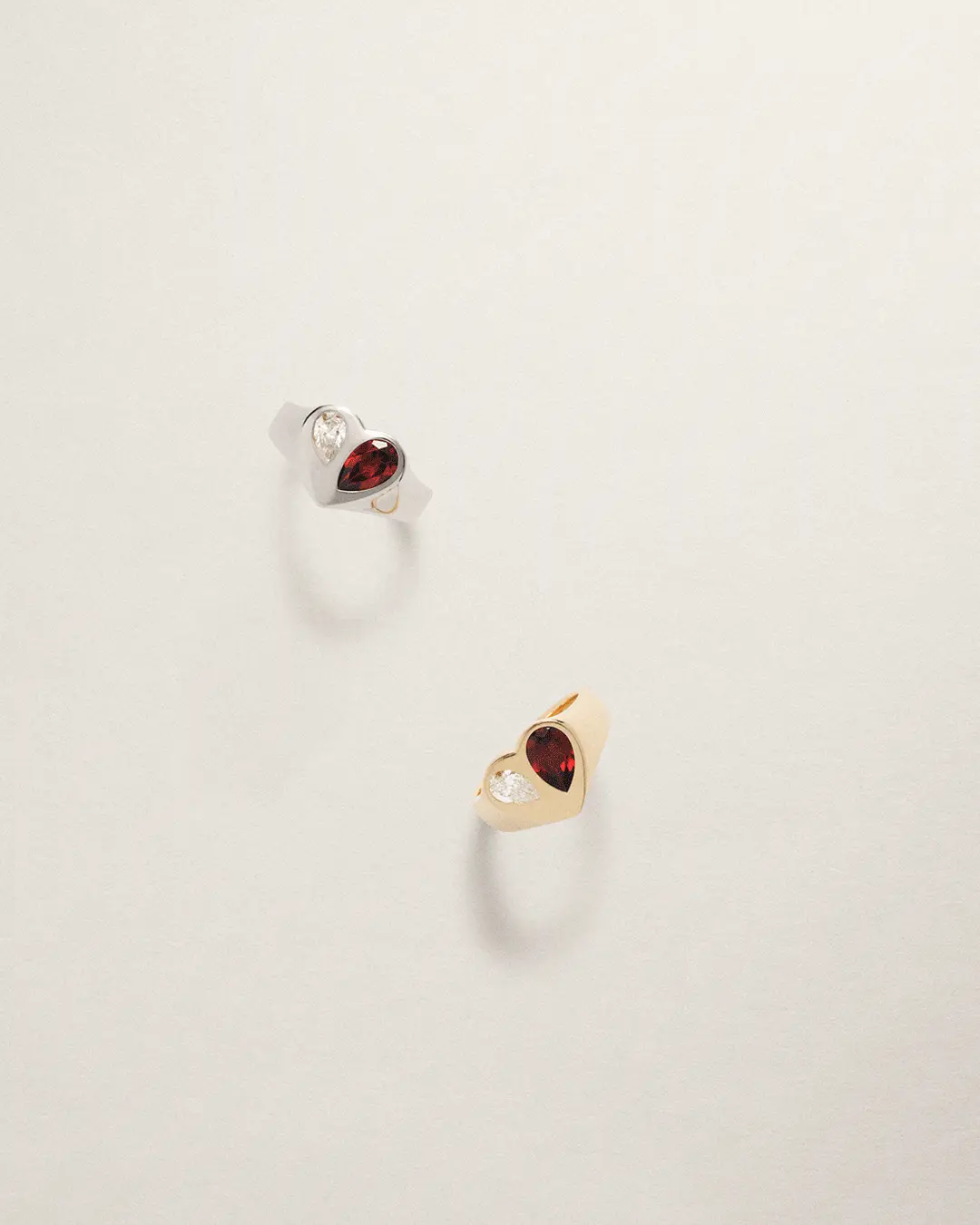 Frontpage - Banner #4 - The Love Rings (mobile)