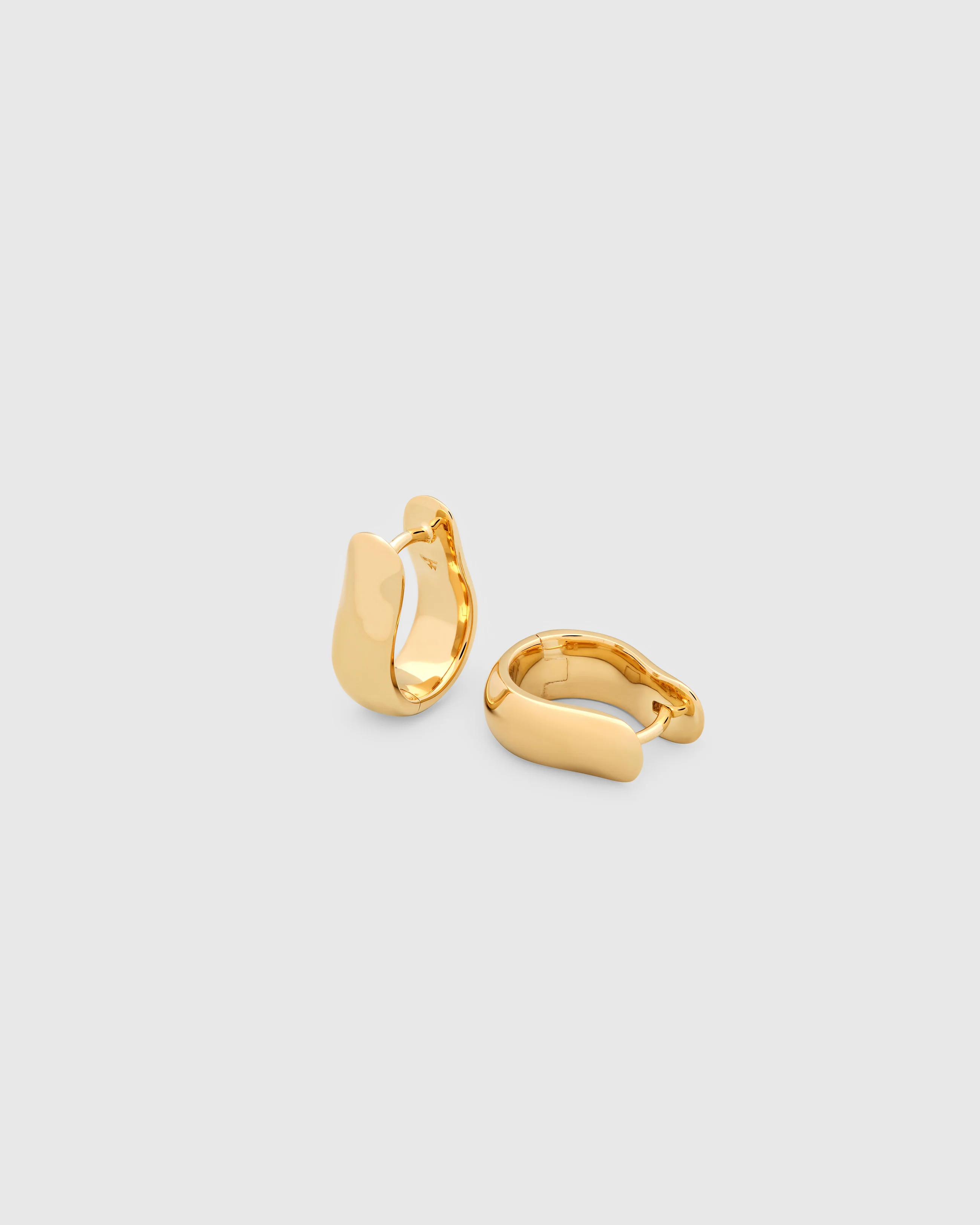 Tide collection - Products #1 - Oyster Hoops Small Gold
