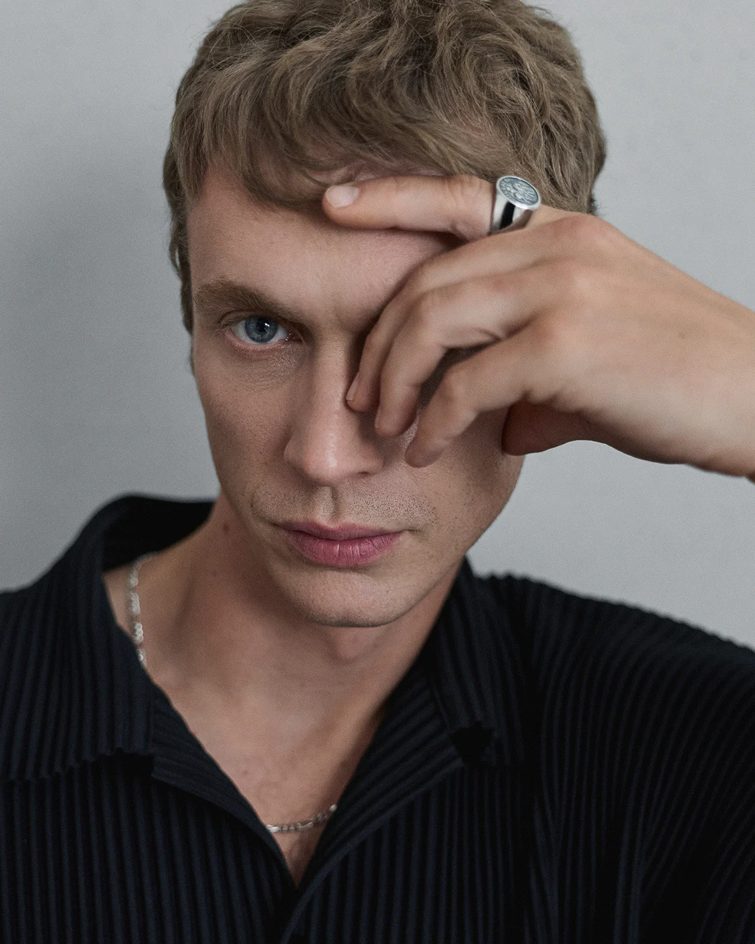 Frontpage - Always on #1 - Image split #1 (Necklaces)