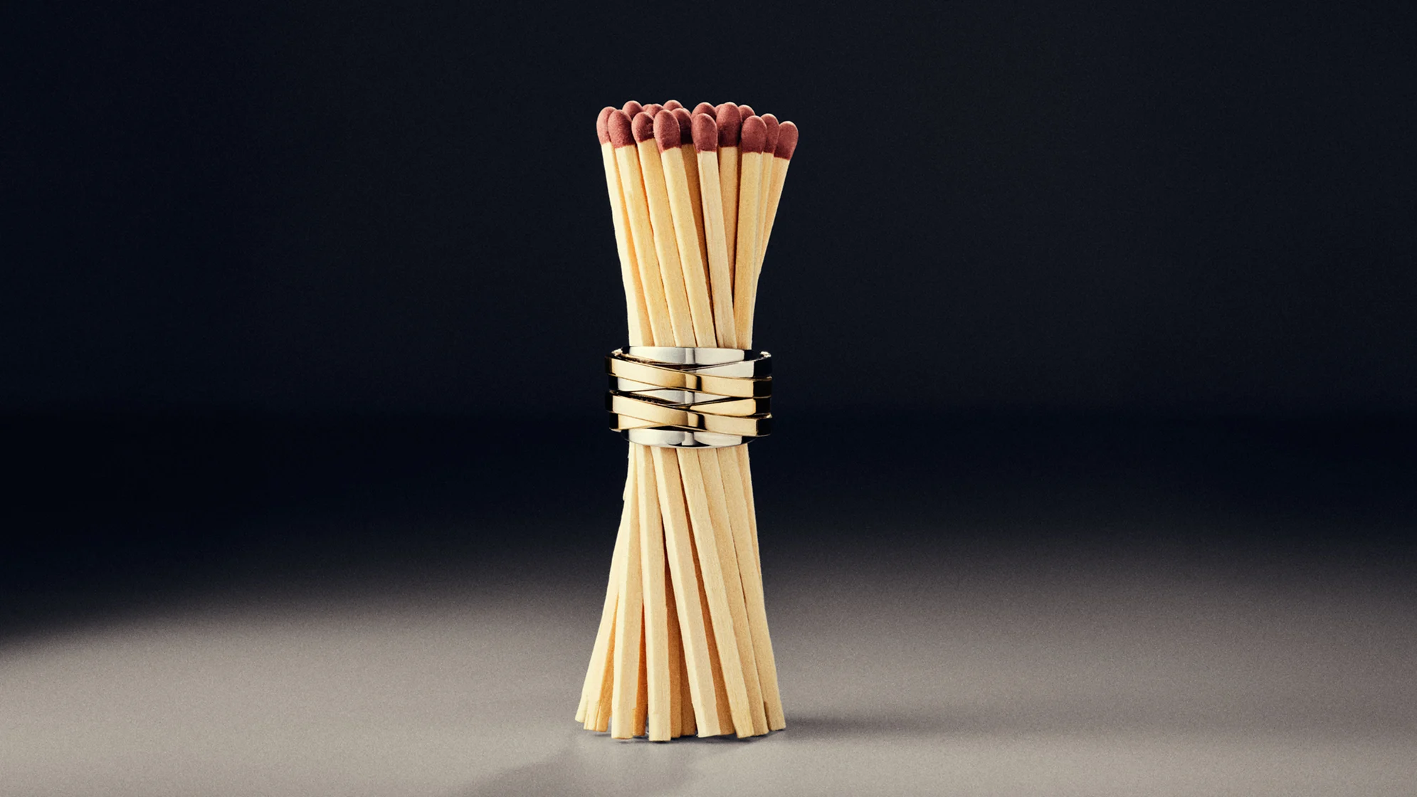 Holiday campaign - Gift guide - Image split #3 Mixed metals (desktop on mobile)