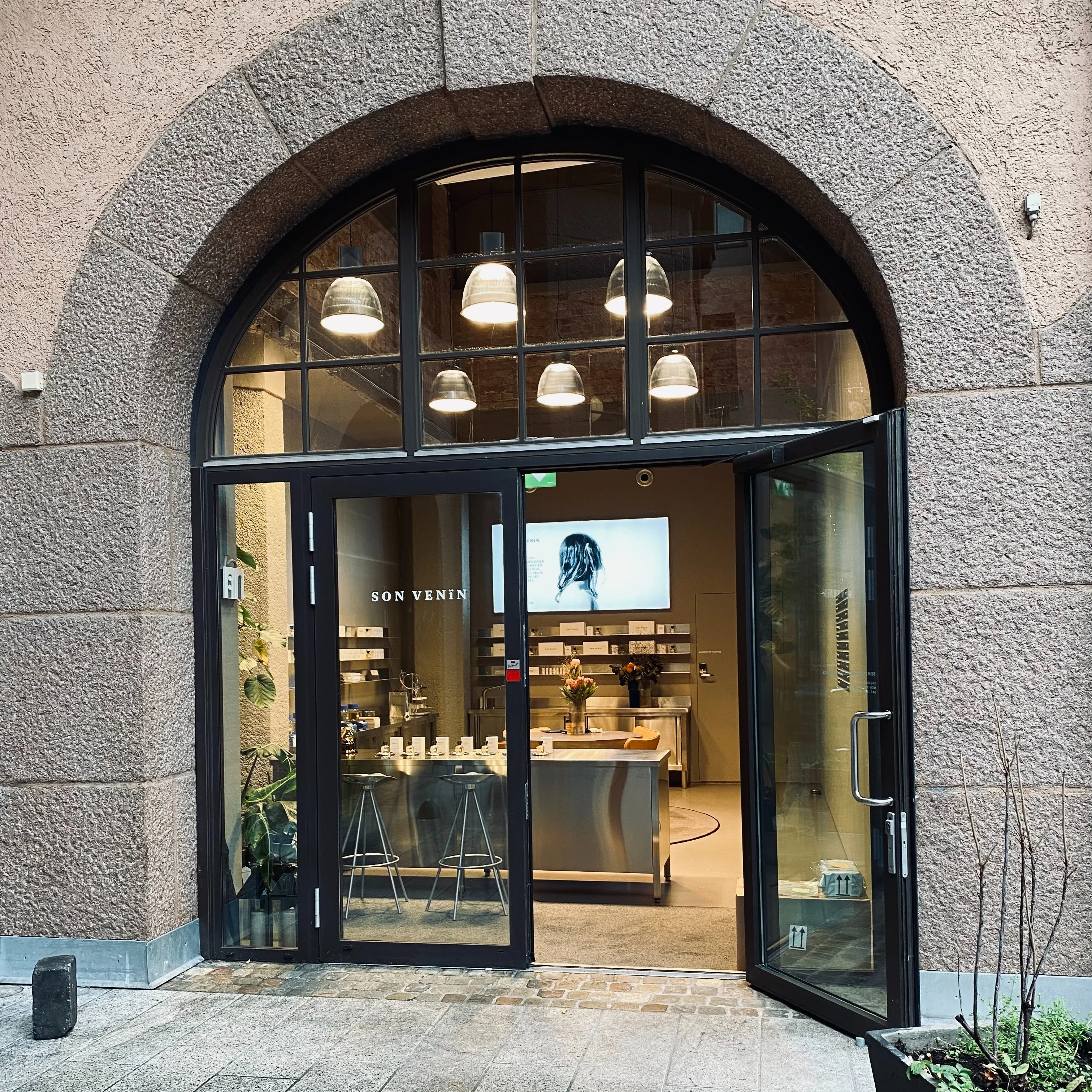 Son Venin store - In focus