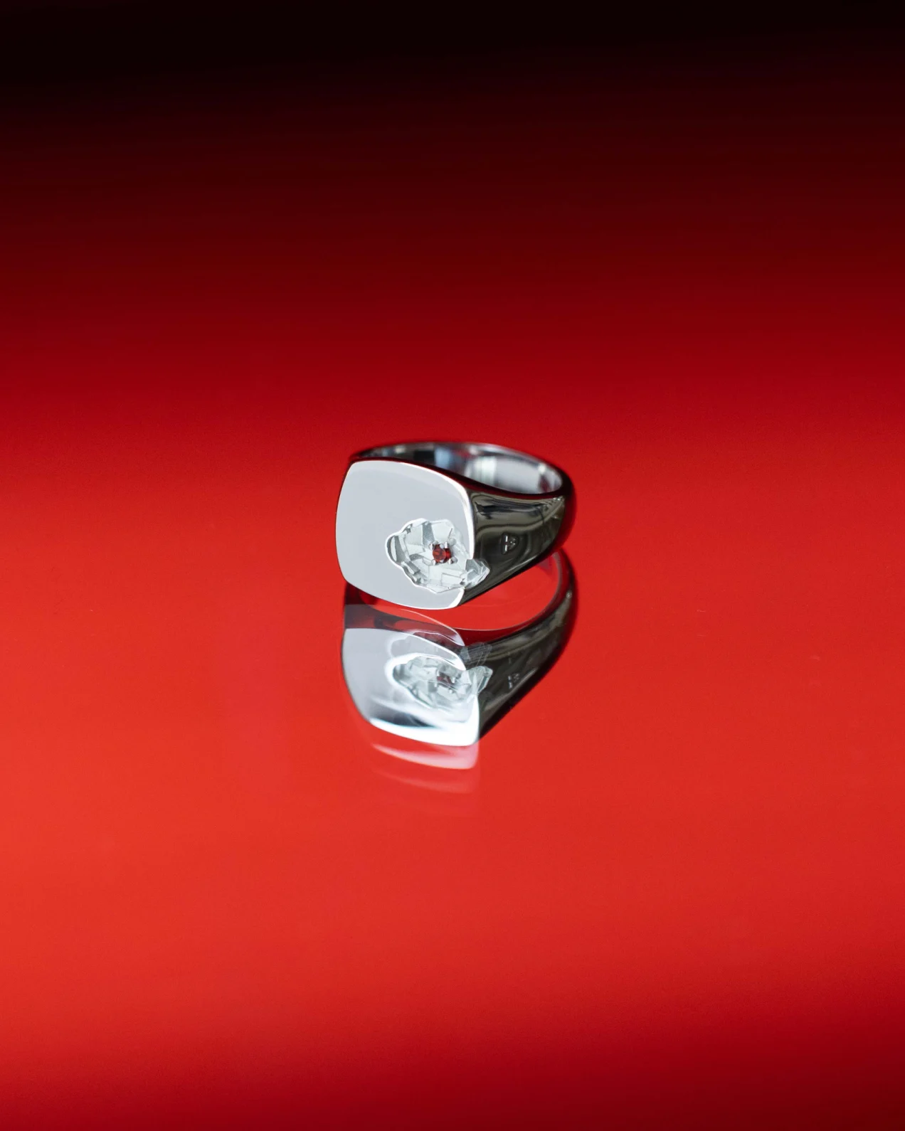 Tokyo store - Mined ring mobile