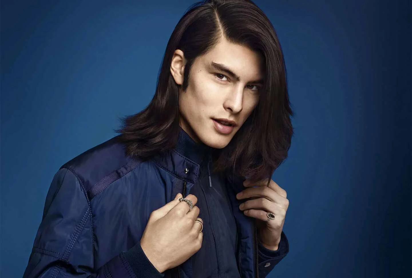 FAQ: WHY DO I NEED AN ANTI-DANDRUFF CONDITIONER?