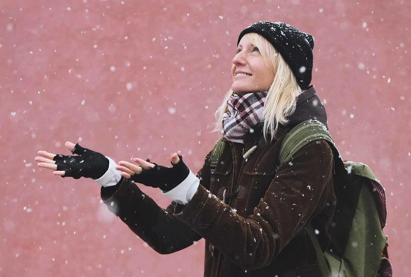 FAQ: DOES COLD WEATHER IN WINTER CAUSE DANDRUFF?