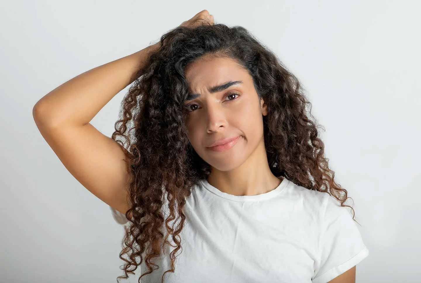 6 THINGS TO AVOID IF YOU HAVE SCALP PSORIASIS