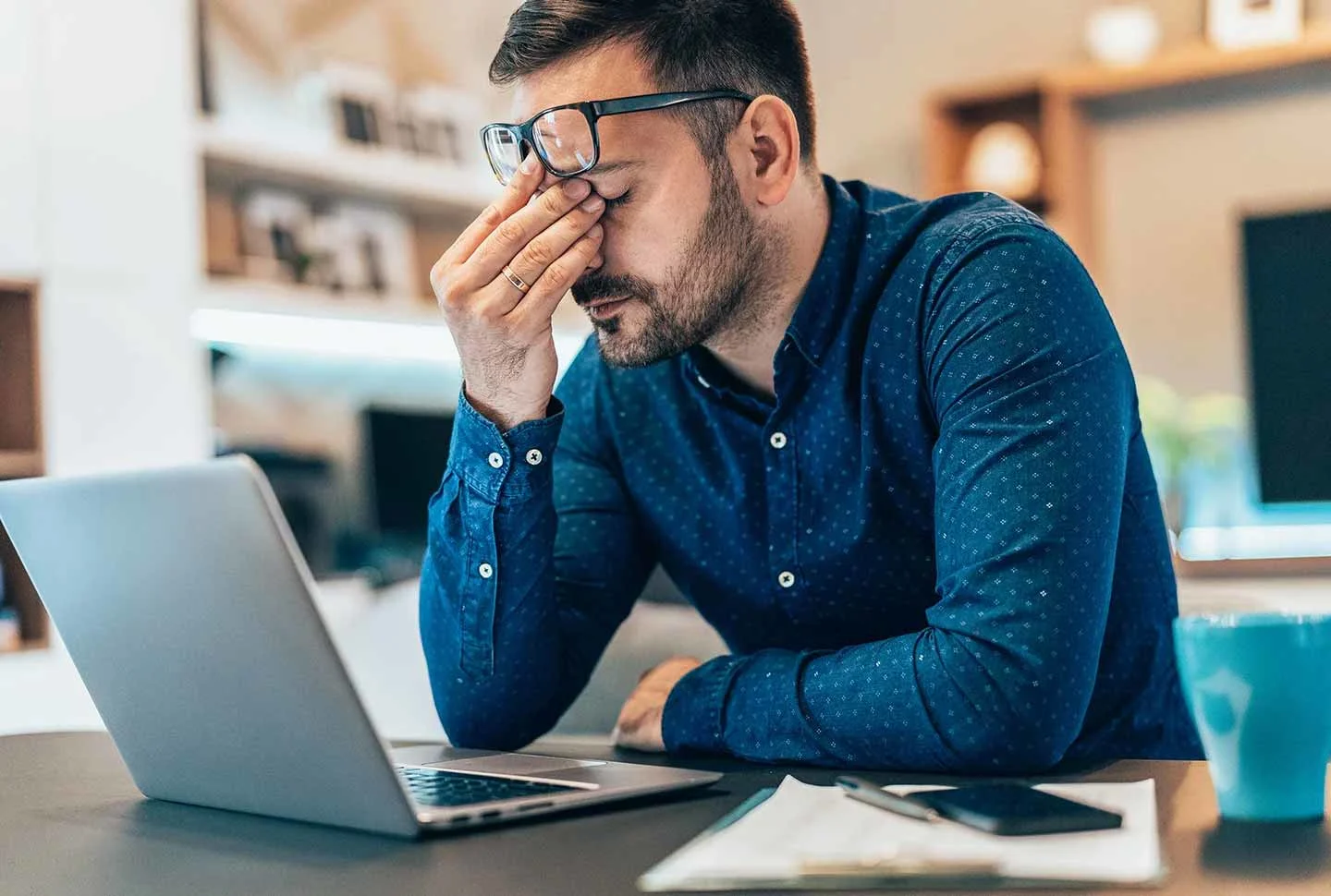 FAQ: DOES STRESS CAUSE DANDRUFF? FAQ: DOES STRESS CAUSE DANDRUFF?