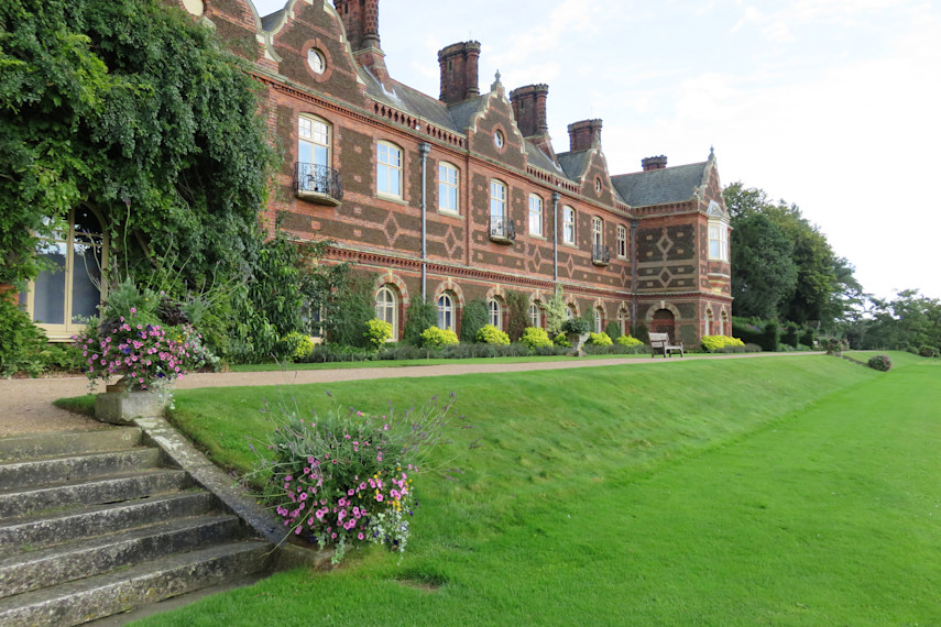 4. Dersingham Bog and the Sandringham Estate