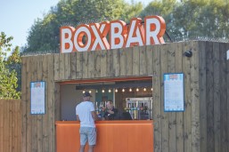 The outdoor Box Bar