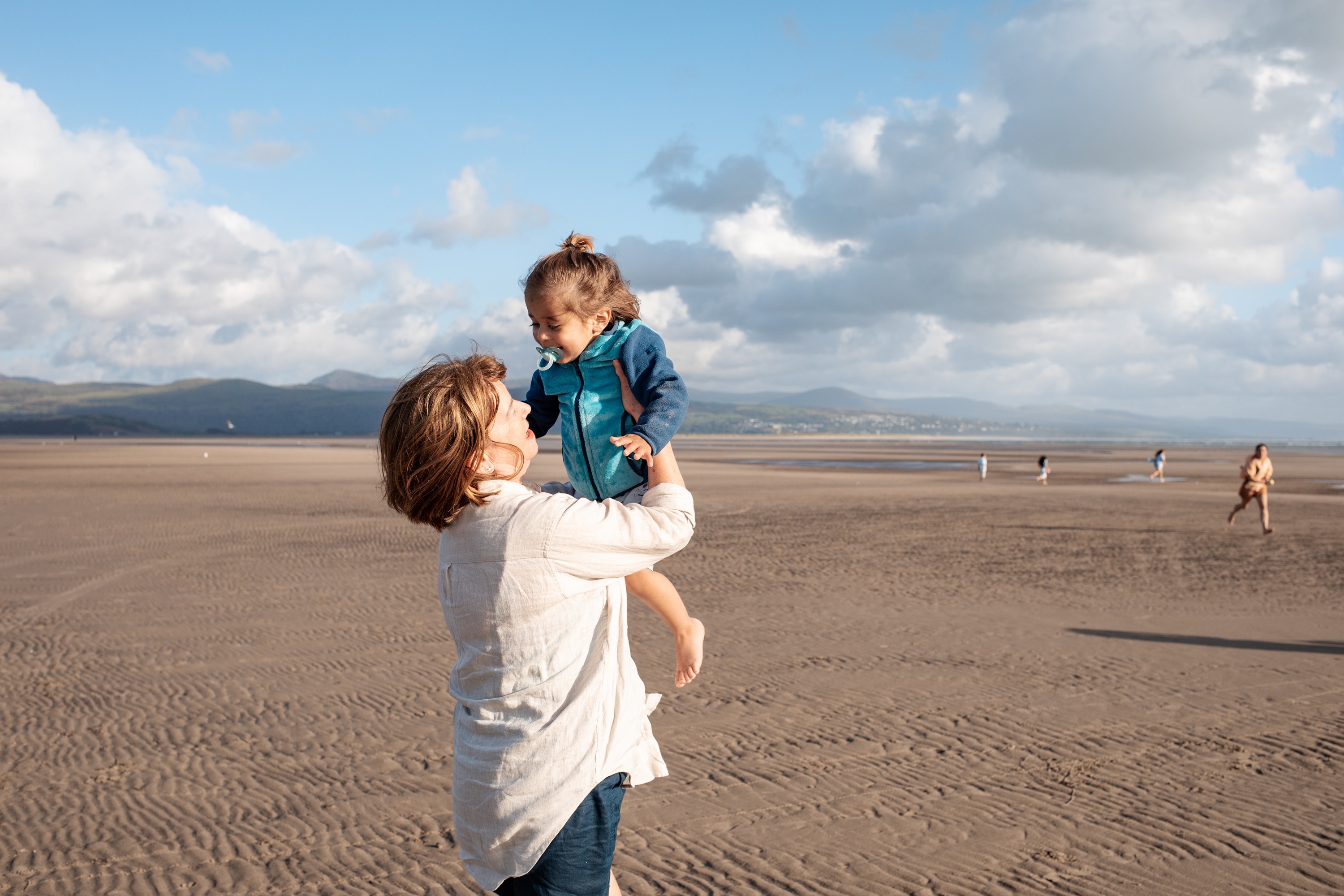 Low deposit and Price Promise guarantee