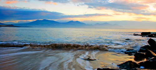 Dinas Dinlle beaches