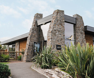 Eagles Lodge, owners-only venue