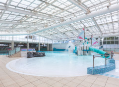 Water play area in the indoor pool