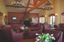 The welcoming Lakes Lounge
