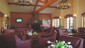 The welcoming Lakes Lounge