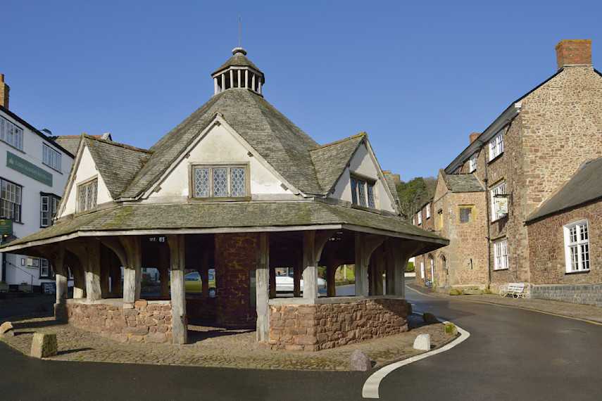 6. Dunster Yarn Market