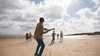 Beach game of rounders