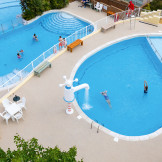 DE - Park - Carousel - Heated outdoor pool and indoor pool