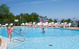 Outdoor pool at Quay West
