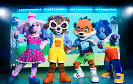 The full Seaside Squad line-up on stage