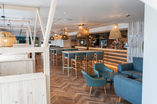 The Yacht Club: dog-friendly bar and entertainment venue now open at Kent Coast
