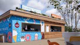 Seaside Treats and Box Bar at Skegness