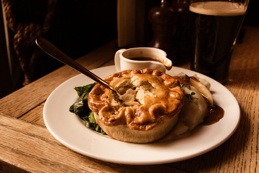 The Bat & Ball Country Pub and Haywards Restaurant