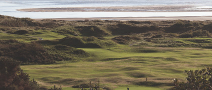 Porthmadog Golf Club below the park