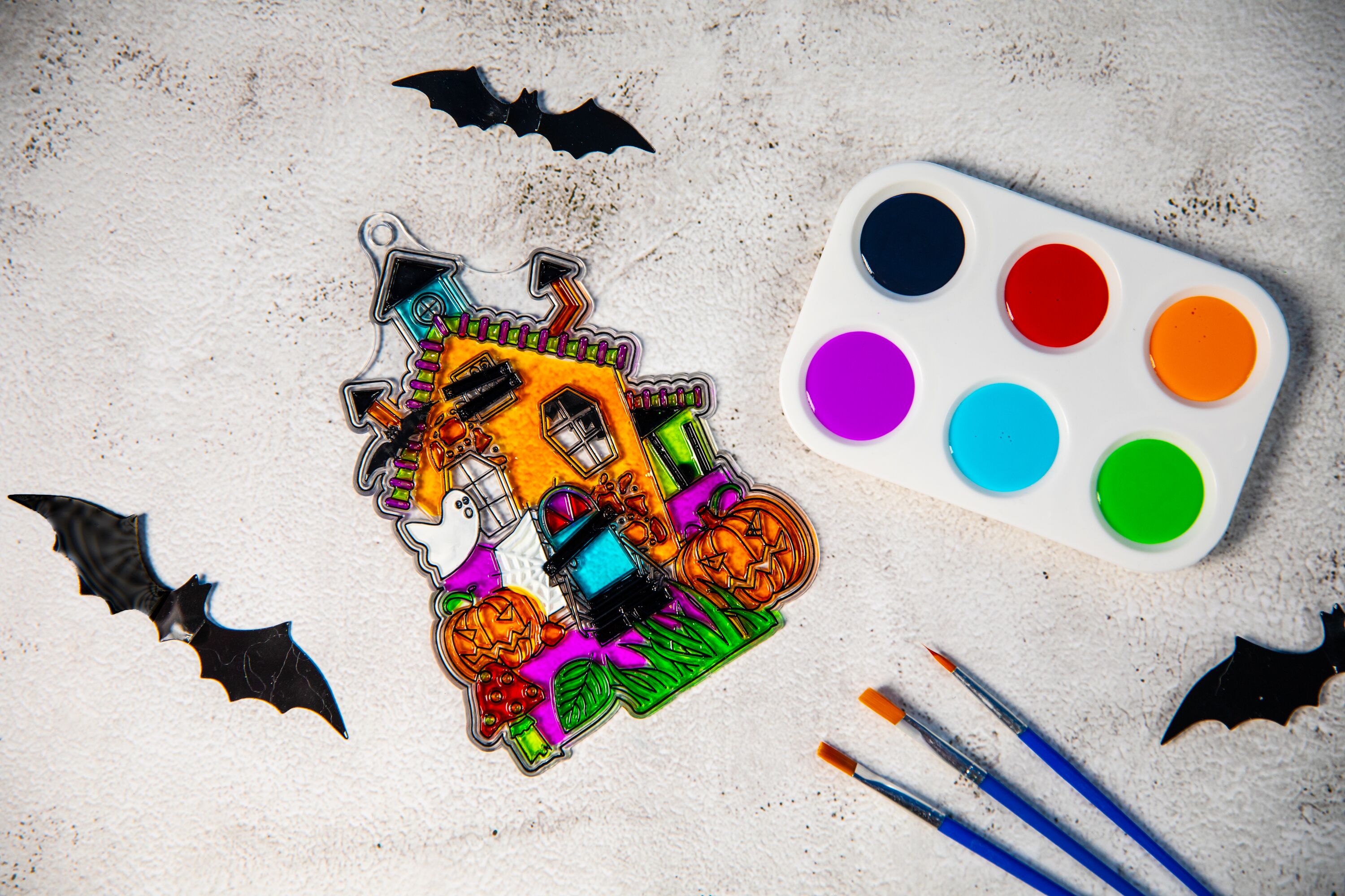 Create a colourful sun catcher in a range of designs.