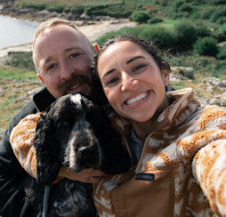 Sandy shores and mucky paws