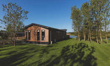 Representation of an exterior of a Diamond Lodge