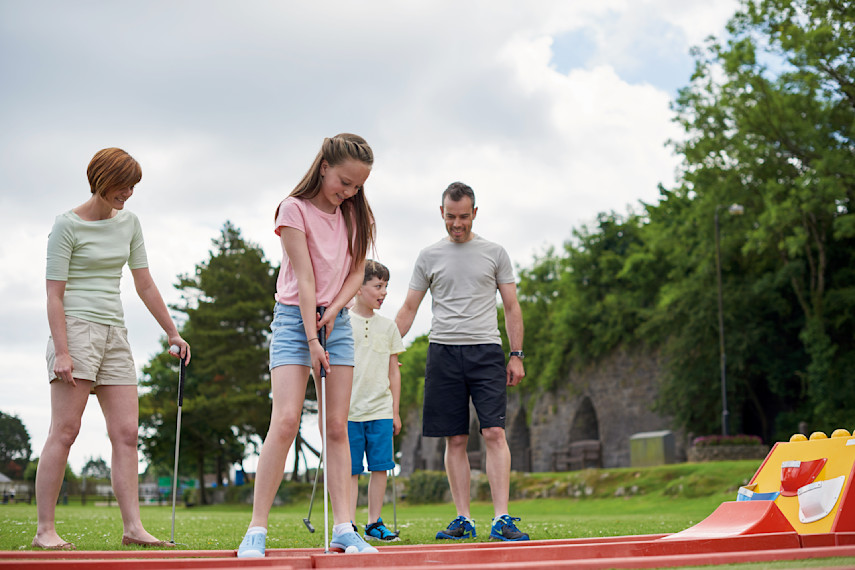 7. Crazy Golf