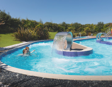 The lazy river and water jets at Reighton Sands