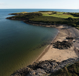 Beach view at Hafan y Mor