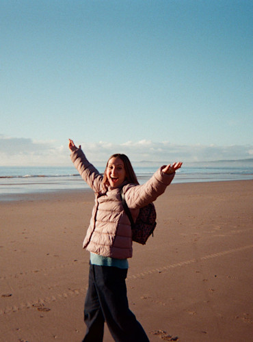 Low deposit and Price Promise guarantee