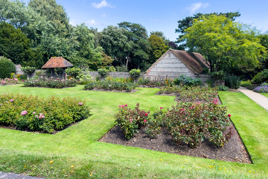 Manor Gardens