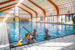SN - Park - Carousel - Indoor pool