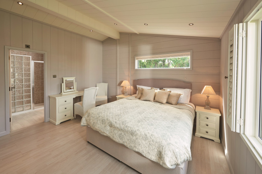 Decor, accessories and storage