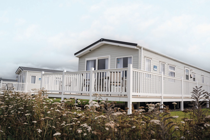 Single-unit static caravans