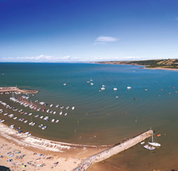 Cei Bach (Little Quay) Beach