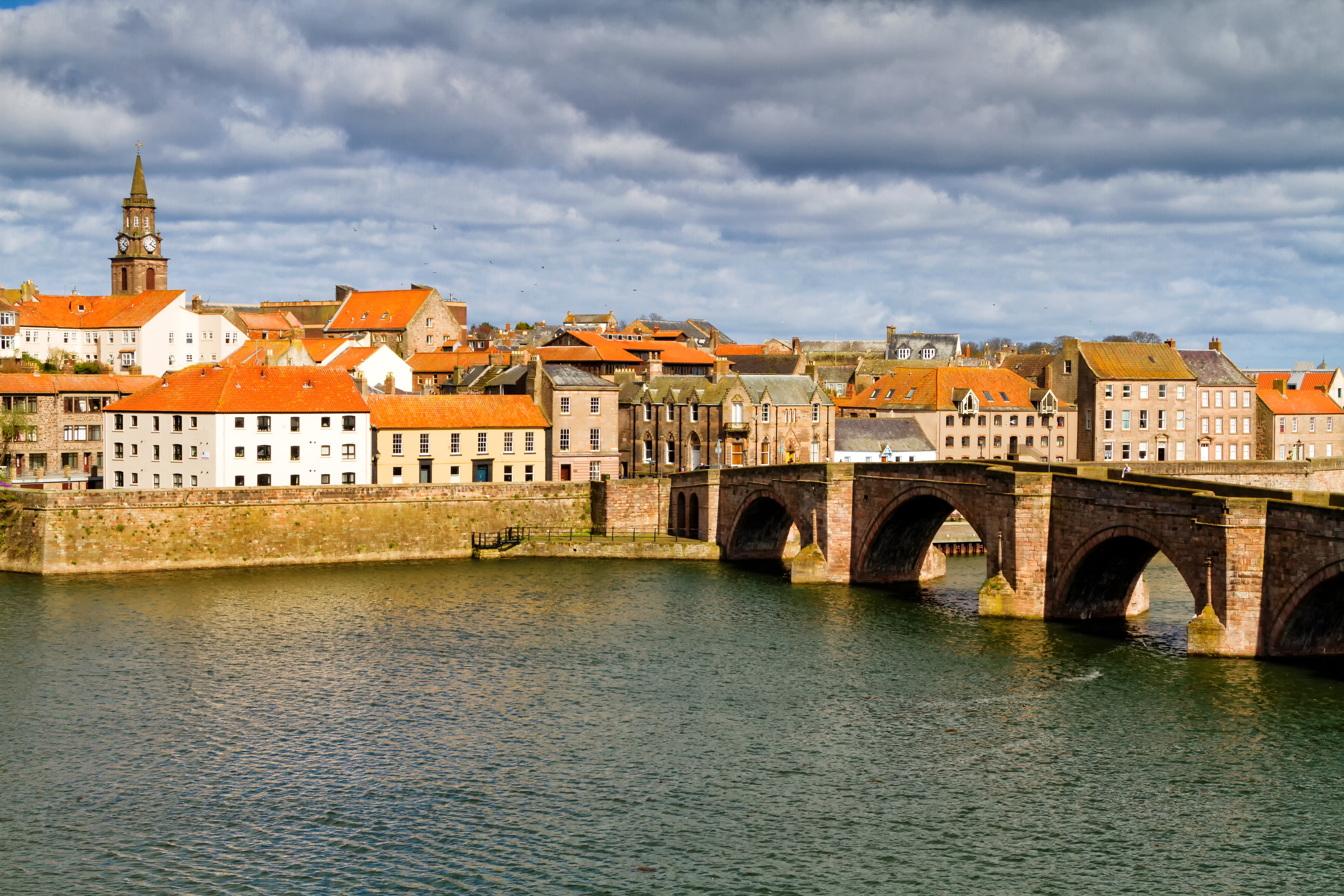 Walking distance to historic town of Berwick-upon-Tweed