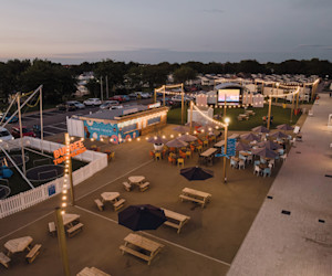 An image showing the piazza at Skegness Holiday Park