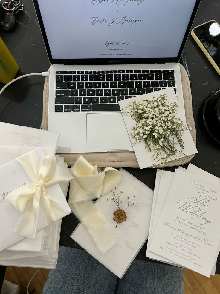 Wedding Planning App vs. Spreadsheet: Which Is Better for Your Wedding?