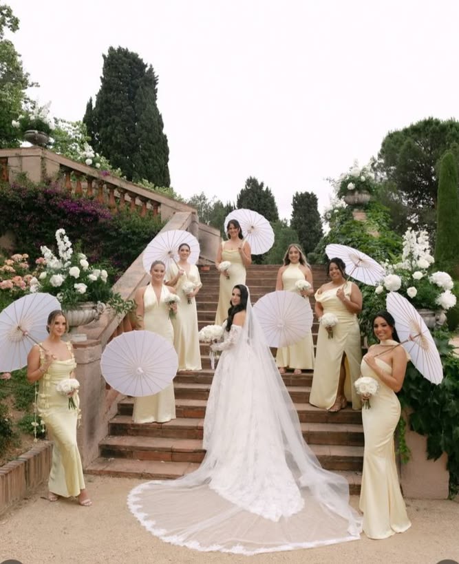 Things No One Tells You About Wedding Planning (But You Should Know Anyway)